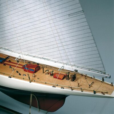 Amati - Barca a vela legno America's Cup Rainbow con attrezzi Cod. 1700/11 - immagine 4